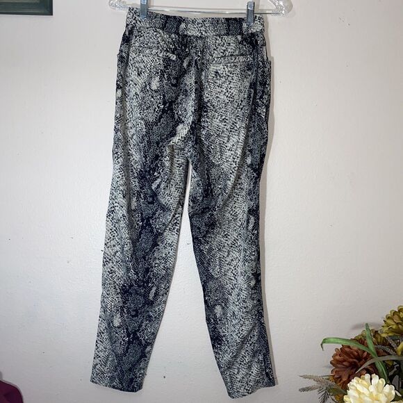 WALTER BAKER PANTS Snakeskin PRINT Soft SIZE XS Tapered Joggers Drawstring Waist - Picture 4 of 6